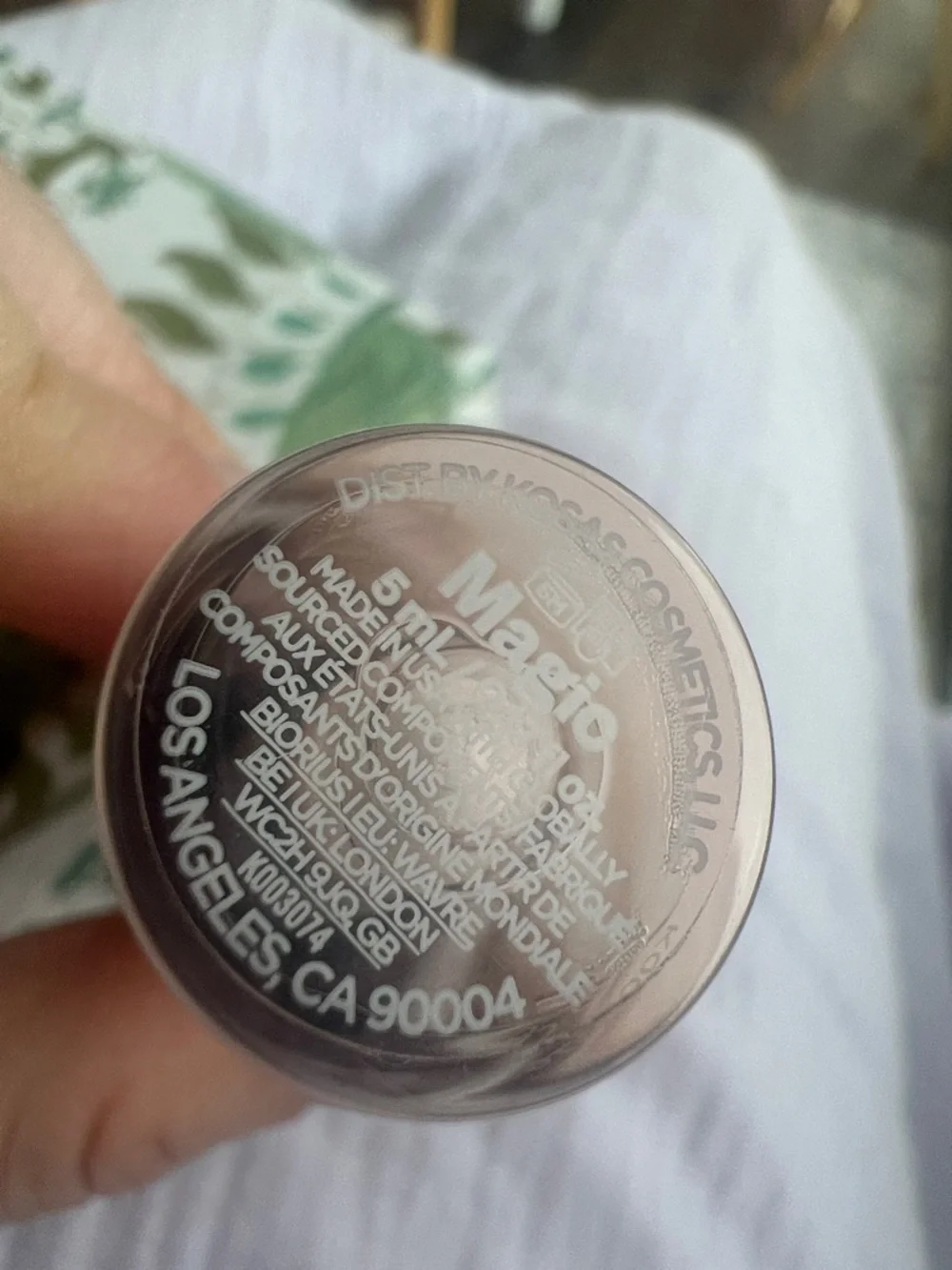 Kosas Revealer Extra Bright Concealer Color Corrector in shade Magic